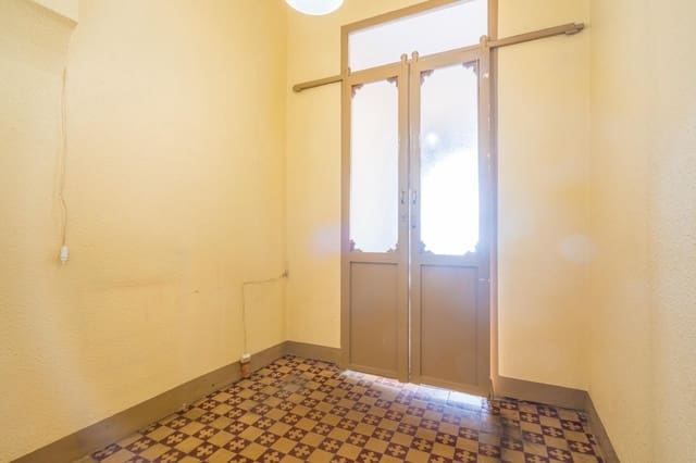 3 sovrum Lägenhet till salu i Cabanyal-Canyamelar, Valencia stad - 195 000 € (Ref: 9799416)