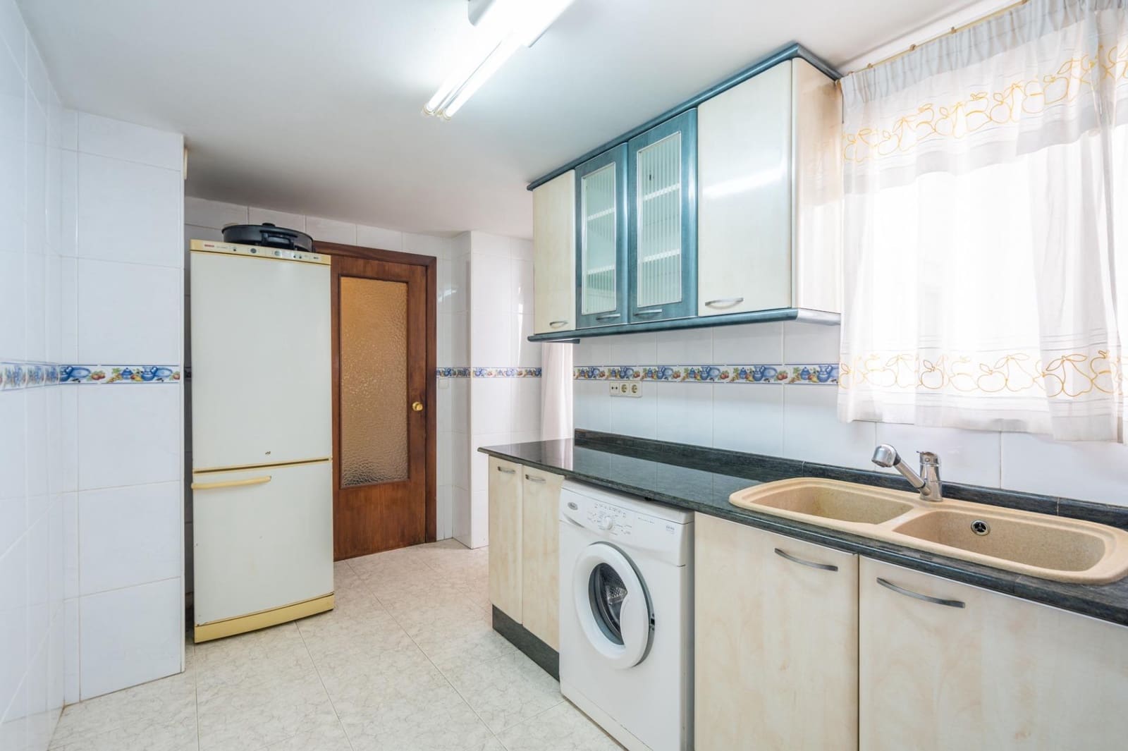 4 Zimmer Wohnung zu verkaufen in Valencia Stadt - 350.000 € (Ref: 9812277)
