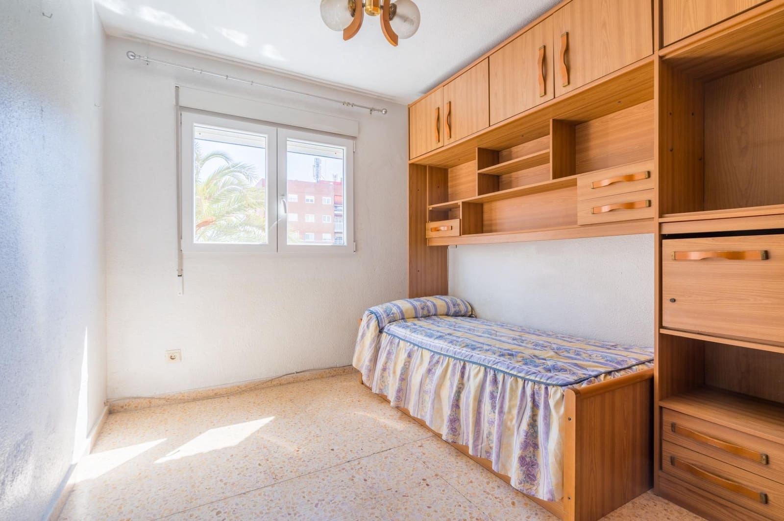 4 Zimmer Wohnung zu verkaufen in Valencia Stadt - 350.000 € (Ref: 9812277)
