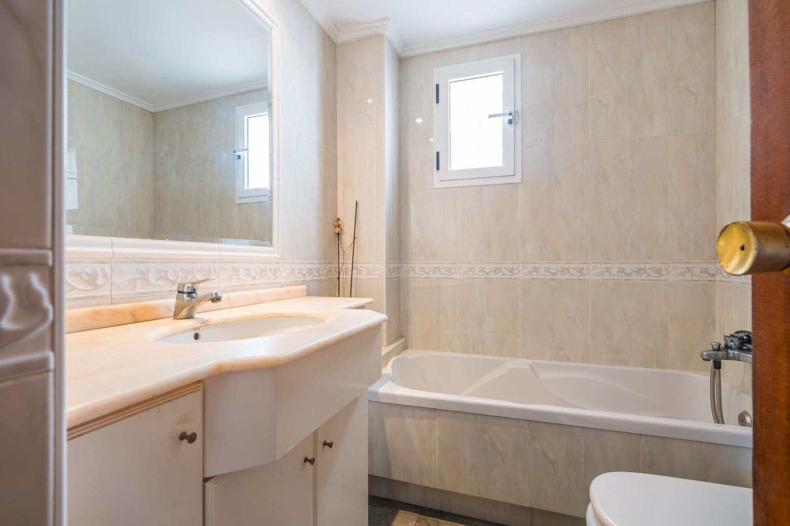 4 Zimmer Wohnung zu verkaufen in Valencia Stadt - 350.000 € (Ref: 9812277)