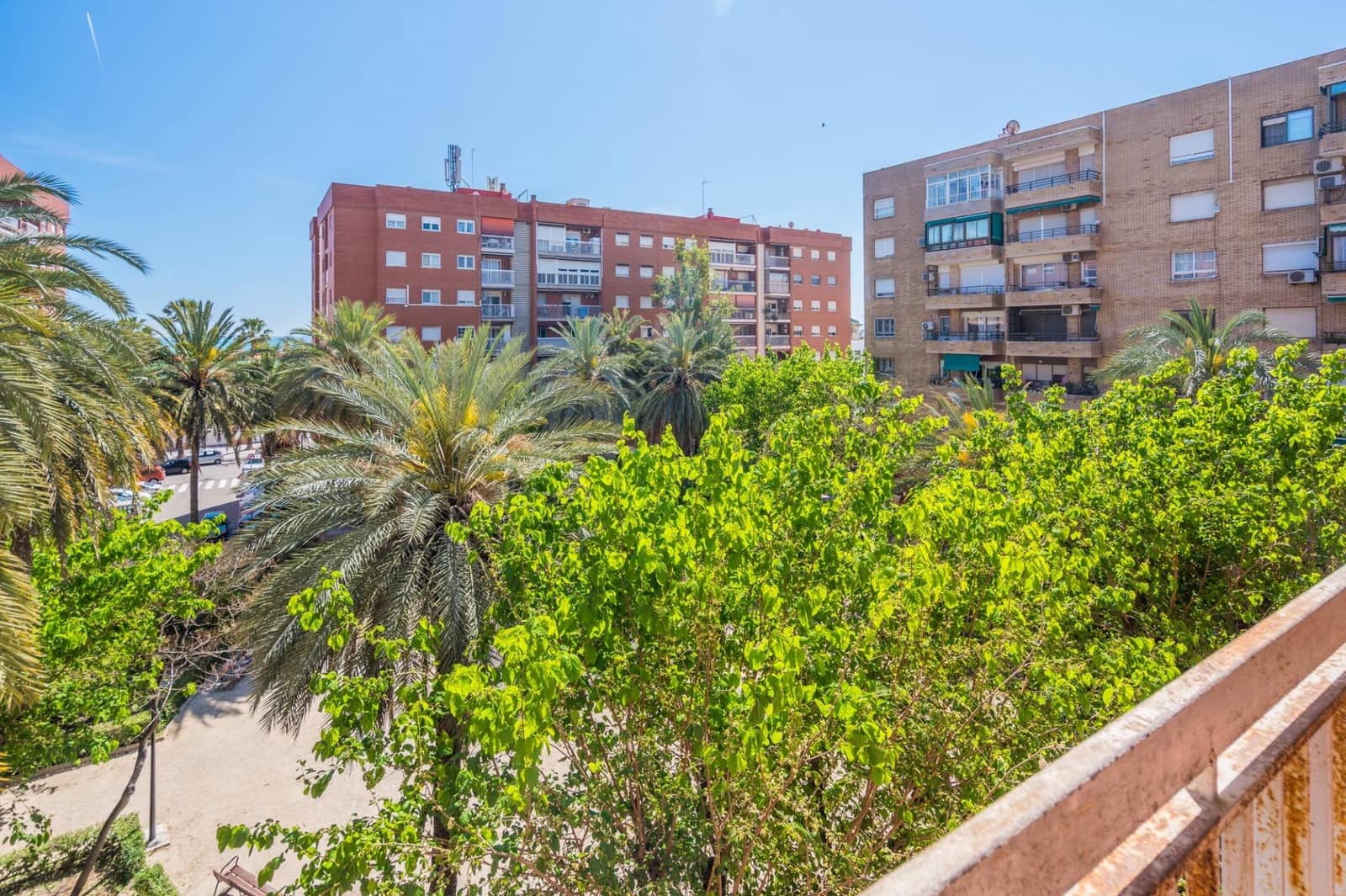 4 Zimmer Wohnung zu verkaufen in Valencia Stadt - 350.000 € (Ref: 9812277)