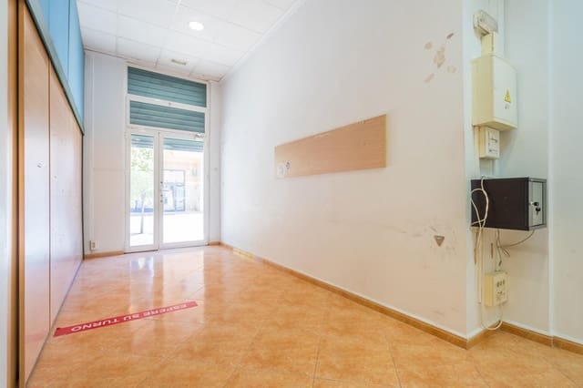 Gewerbe zu verkaufen in Benimamet, València Stadt - 180.000 € (Ref: 9812278)