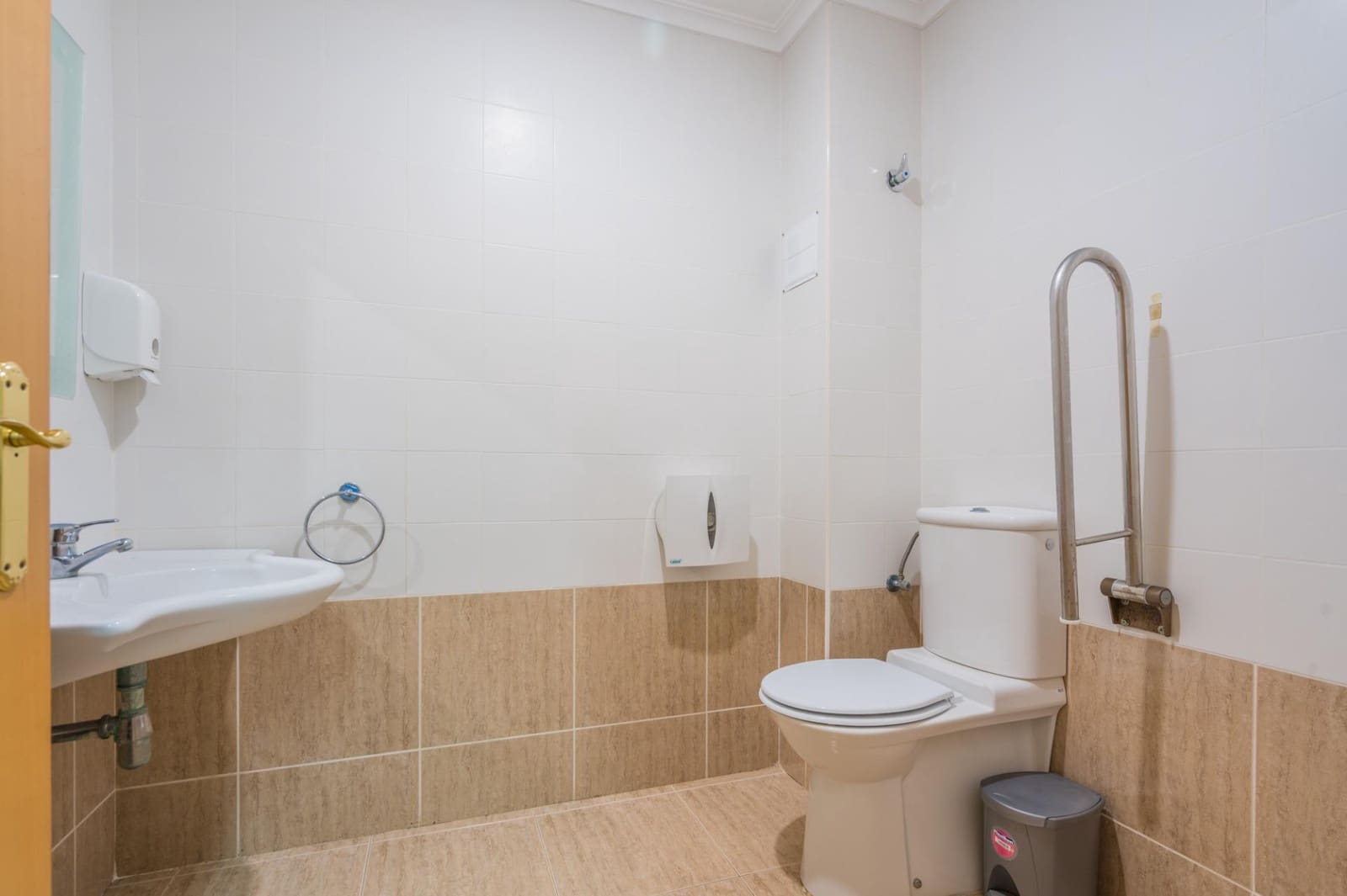 Gewerbe zu verkaufen in Benimamet - 180.000 € (Ref: 9812278)