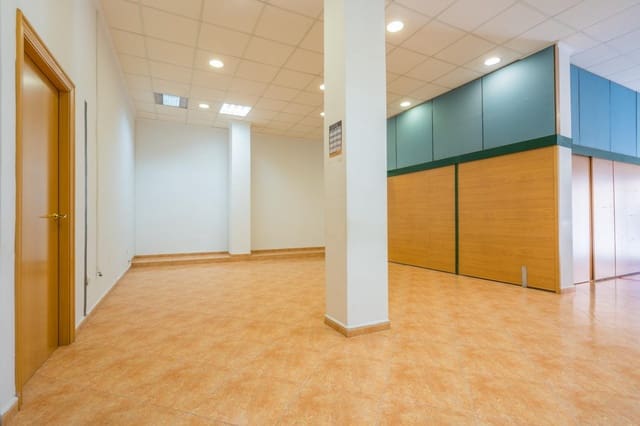 Gewerbe zu verkaufen in Benimamet, València Stadt - 180.000 € (Ref: 9812278)