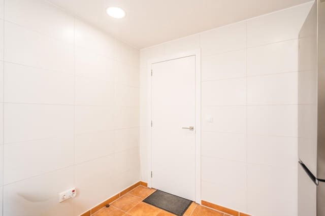 3 soverom Leilighet til salgs i Benicalap, Valencia by - € 256 000 (Ref: 9839469)