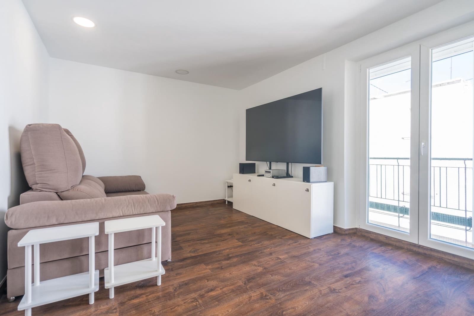 3 bedroom Flat for sale in Valencia city - € 256,000 (Ref: 9839469)
