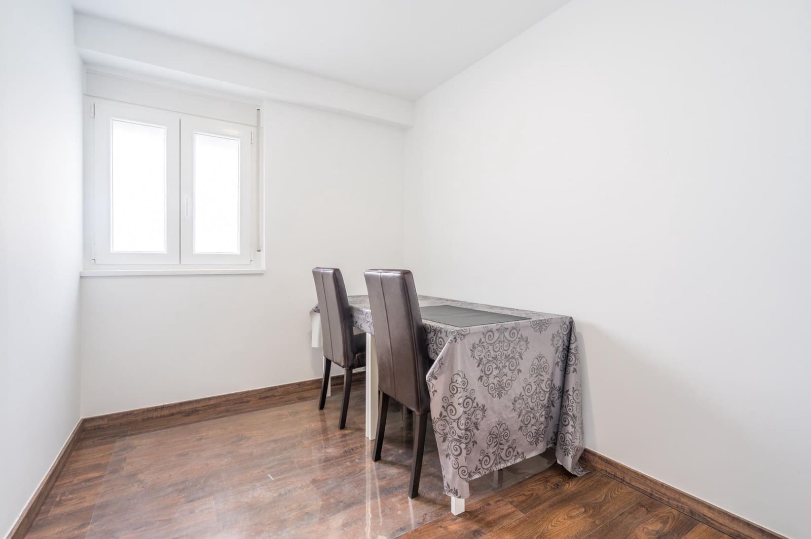 3 bedroom Flat for sale in Valencia city - € 256,000 (Ref: 9839469)