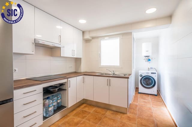 3 slaapkamer Flat te koop in Benicalap, Valencia stad - € 240.000 (Ref: 9839469)