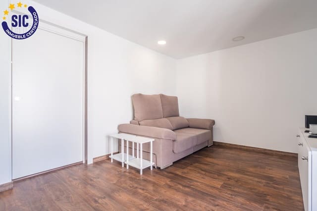 3 slaapkamer Flat te koop in Benicalap, Valencia stad - € 240.000 (Ref: 9839469)