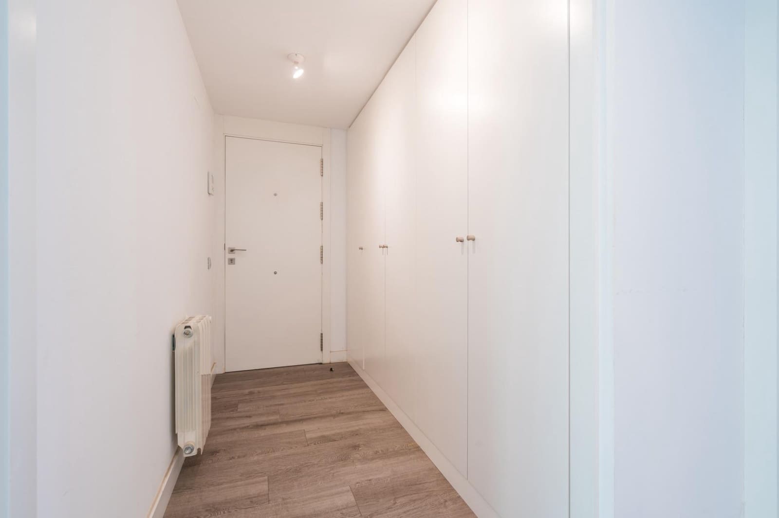 3 bedroom Flat for sale in Valencia city with pool garage - € 465,000 (Ref: 9846582)