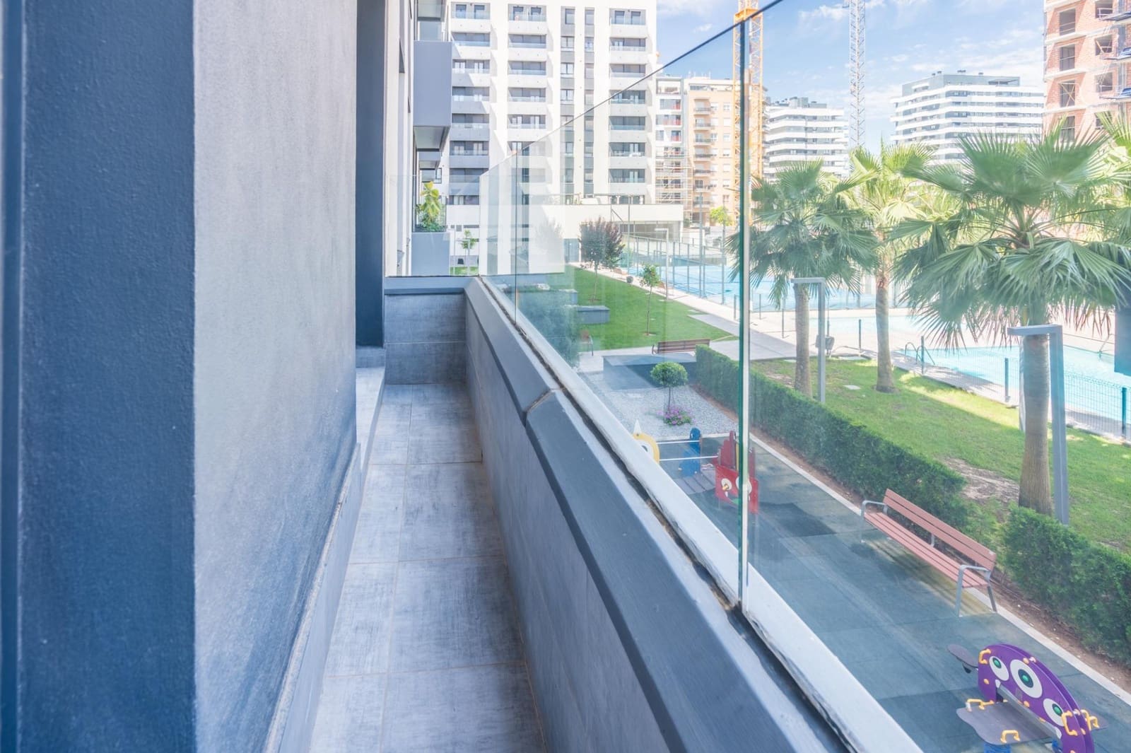 3 bedroom Flat for sale in Valencia city with pool garage - € 465,000 (Ref: 9846582)