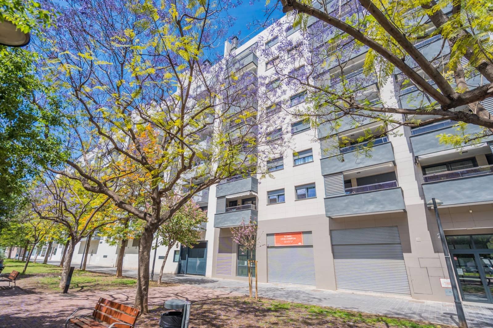 3 bedroom Flat for sale in Valencia city with pool garage - € 465,000 (Ref: 9846582)