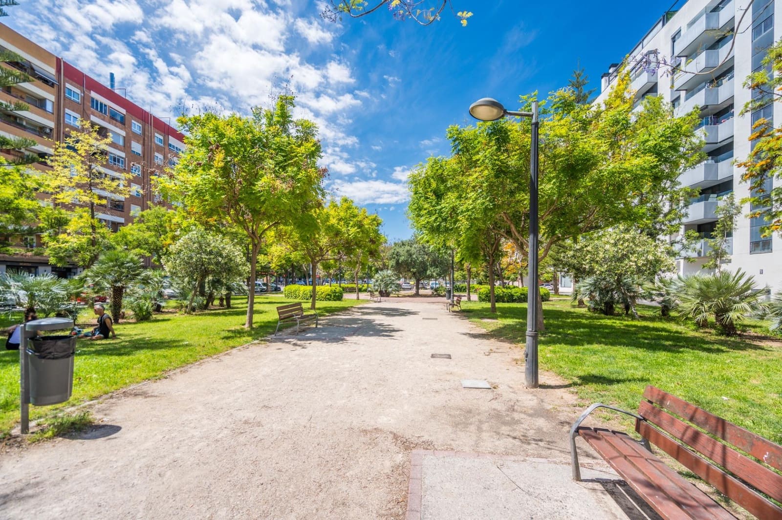 3 bedroom Flat for sale in Valencia city with pool garage - € 465,000 (Ref: 9846582)