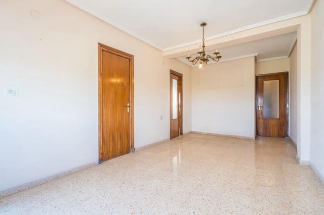 3 sovrum Lägenhet till salu i Xirivella - 149 900 € (Ref: 9846583)