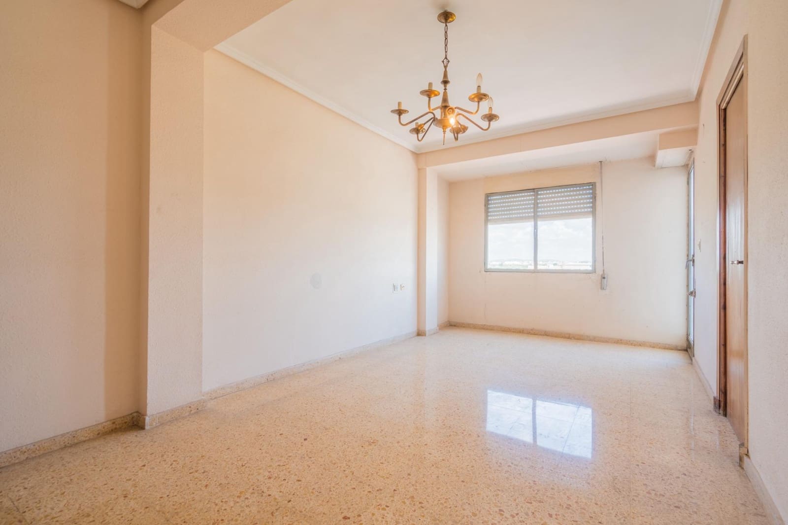 3 sovrum Lägenhet till salu i Xirivella - 149 900 € (Ref: 9846583)