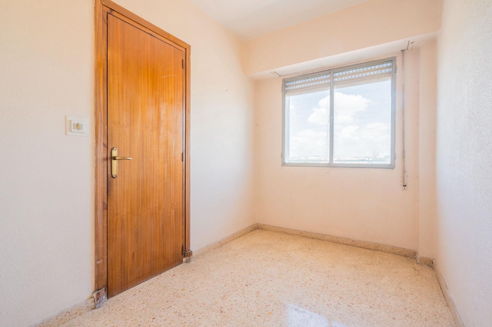 3 sovrum Lägenhet till salu i Xirivella - 149 900 € (Ref: 9846583)