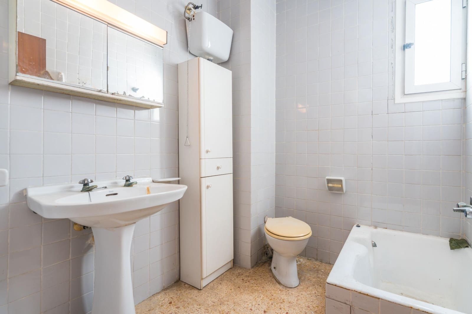3 sovrum Lägenhet till salu i Xirivella - 149 900 € (Ref: 9846583)