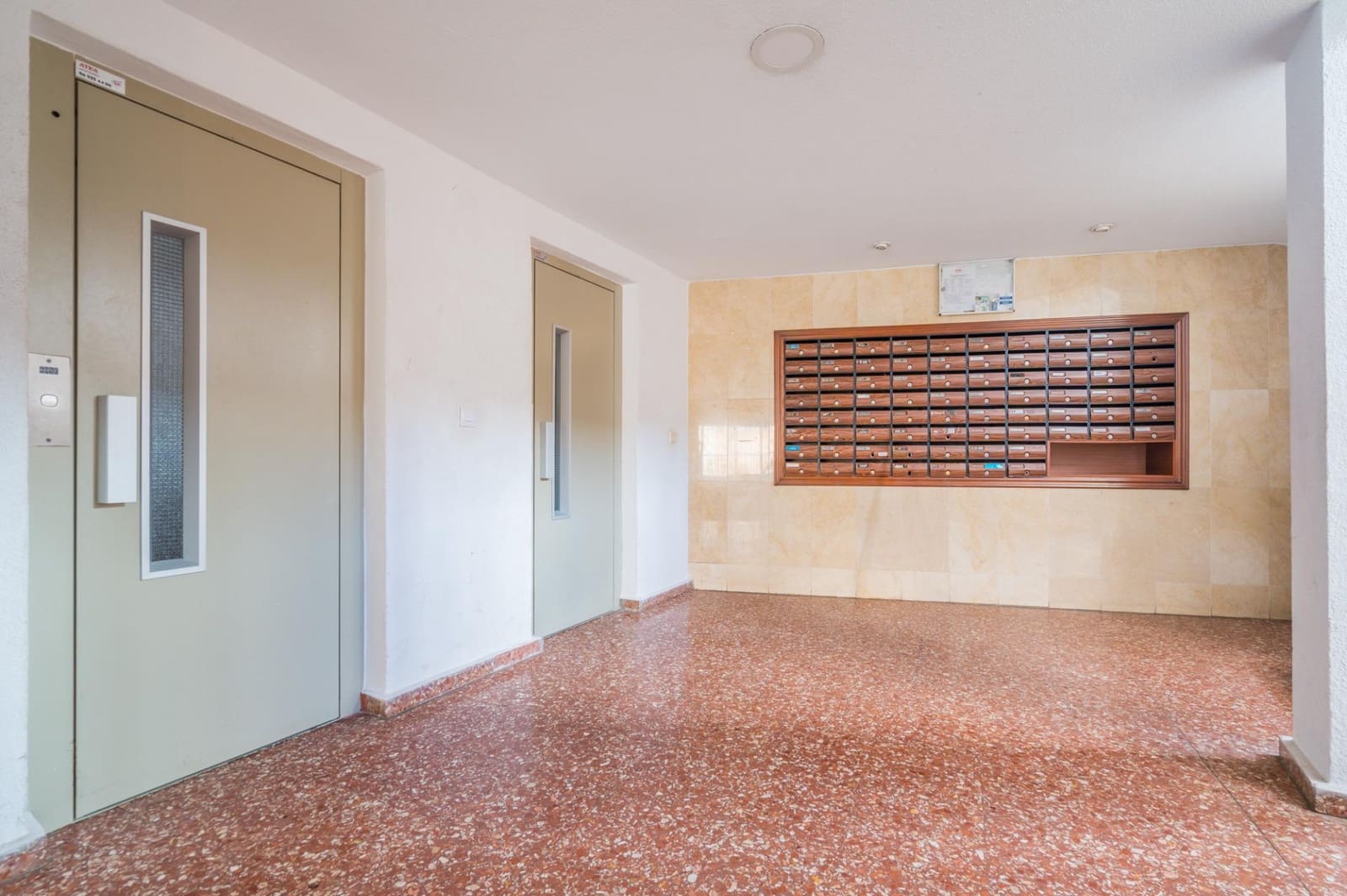 3 sovrum Lägenhet till salu i Xirivella - 149 900 € (Ref: 9846583)
