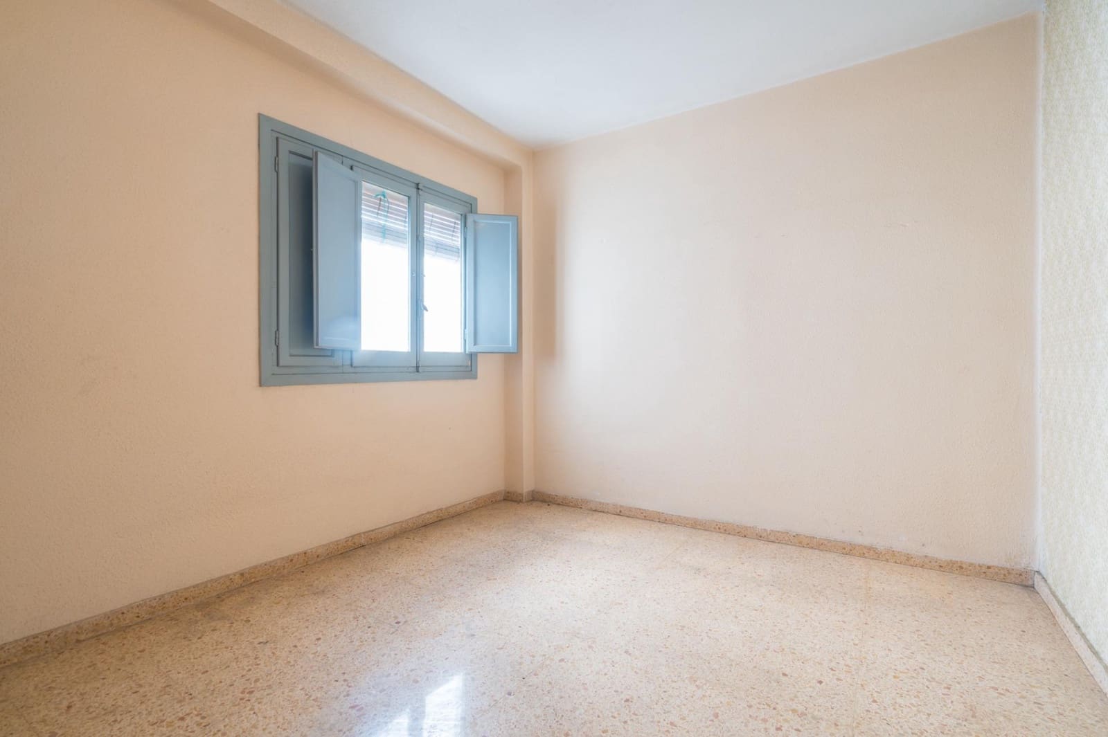 3 sovrum Lägenhet till salu i Xirivella - 149 900 € (Ref: 9846583)