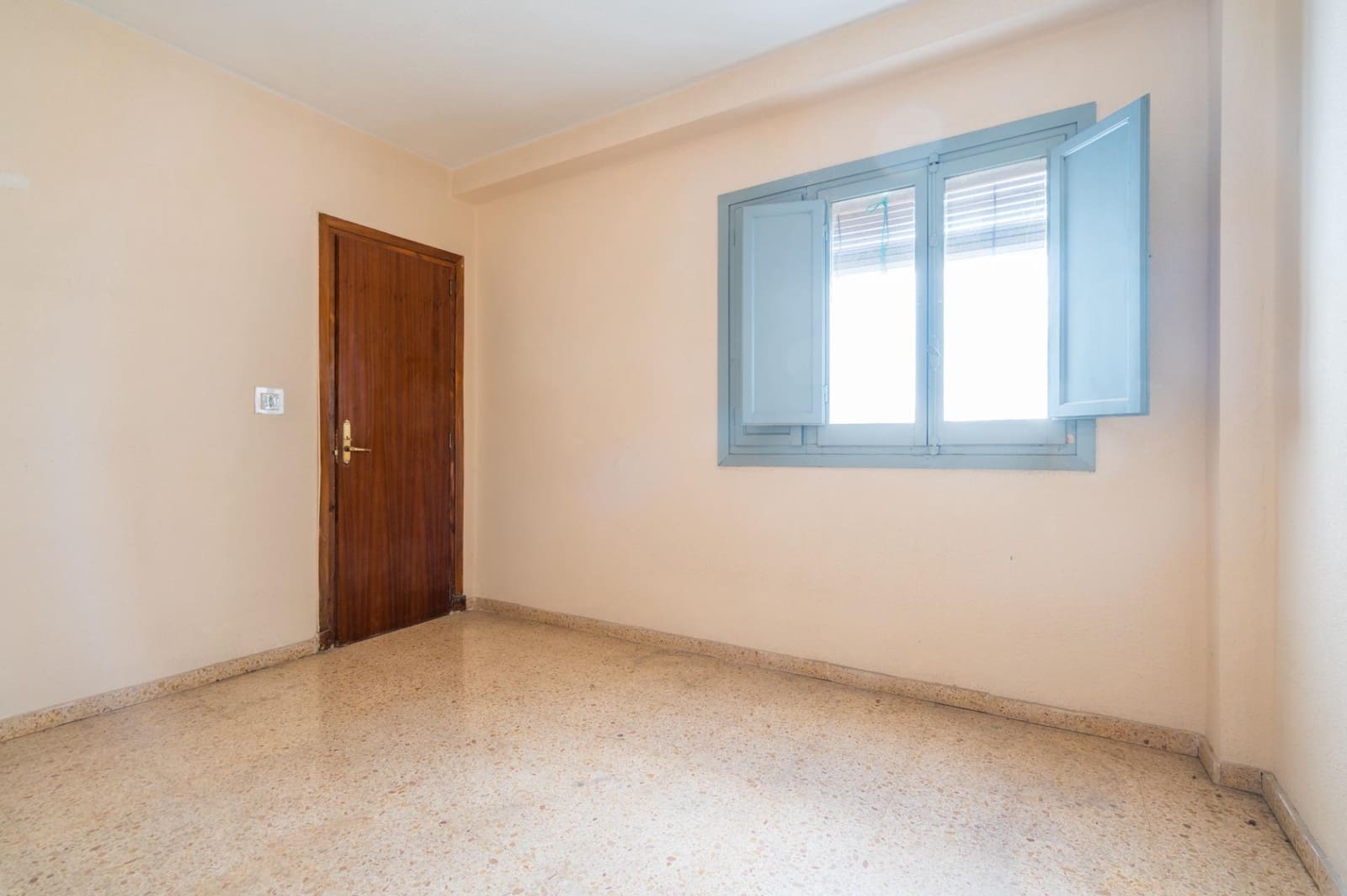3 sovrum Lägenhet till salu i Xirivella - 149 900 € (Ref: 9846583)