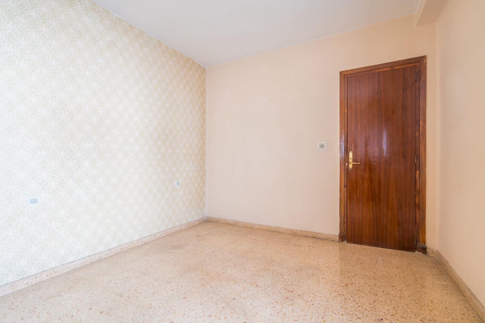3 sovrum Lägenhet till salu i Xirivella - 149 900 € (Ref: 9846583)