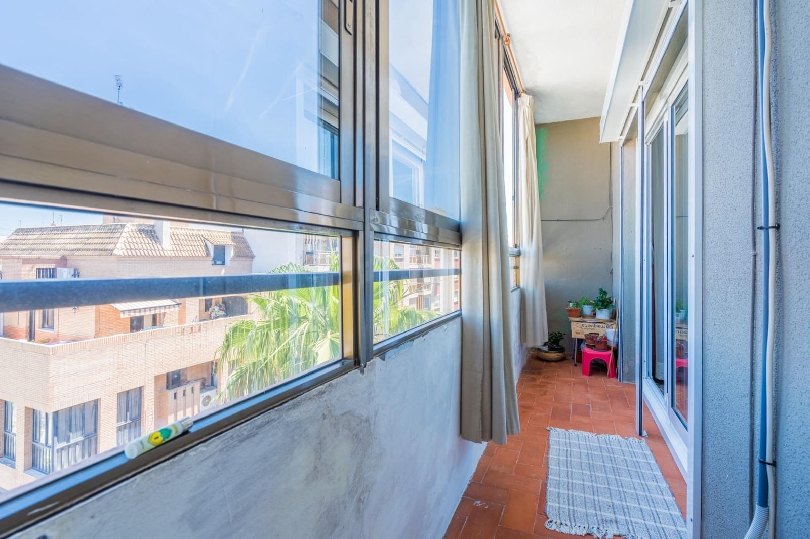 Piso de 4 habitaciones en València ciudad en venta con garaje - 399.000 € (Ref: 9873680)