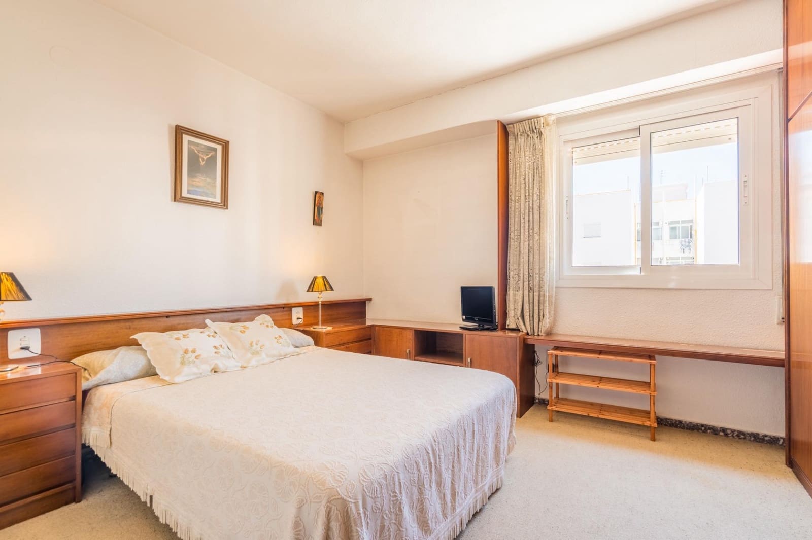 Piso de 4 habitaciones en València ciudad en venta con garaje - 399.000 € (Ref: 9873680)