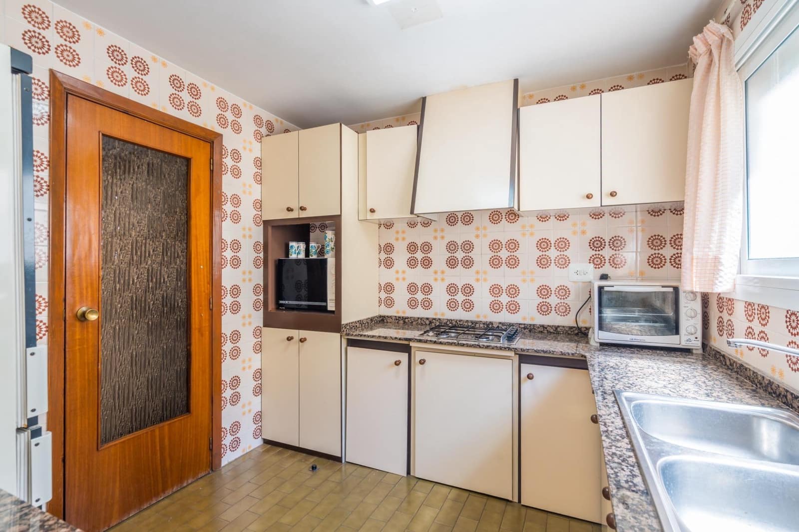 Piso de 4 habitaciones en València ciudad en venta con garaje - 399.000 € (Ref: 9873680)