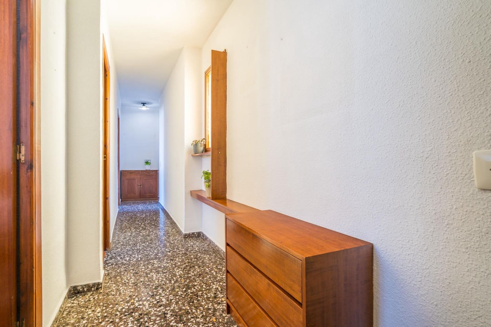 Piso de 4 habitaciones en València ciudad en venta con garaje - 399.000 € (Ref: 9873680)