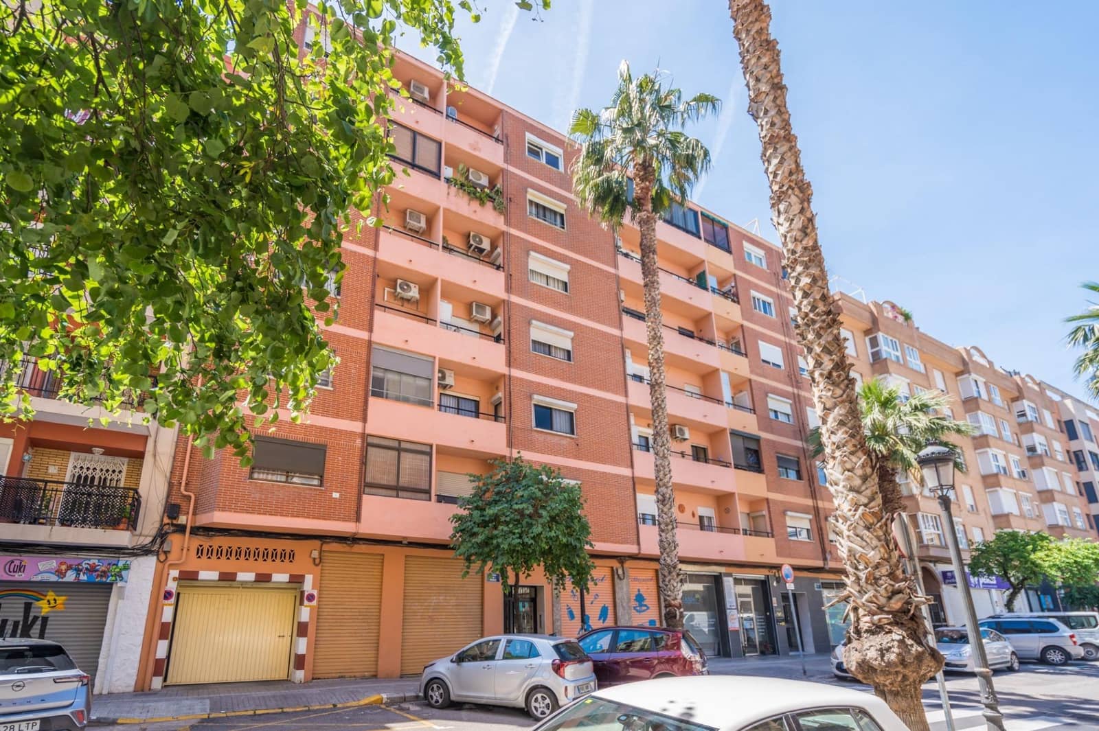 Piso de 4 habitaciones en València ciudad en venta con garaje - 399.000 € (Ref: 9873680)