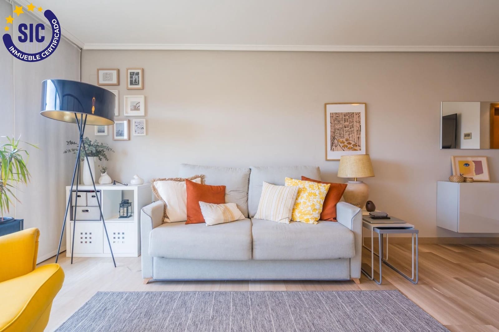1 slaapkamer Studio te koop in Valencia stad met garage - € 249.000 (Ref: 9876588)