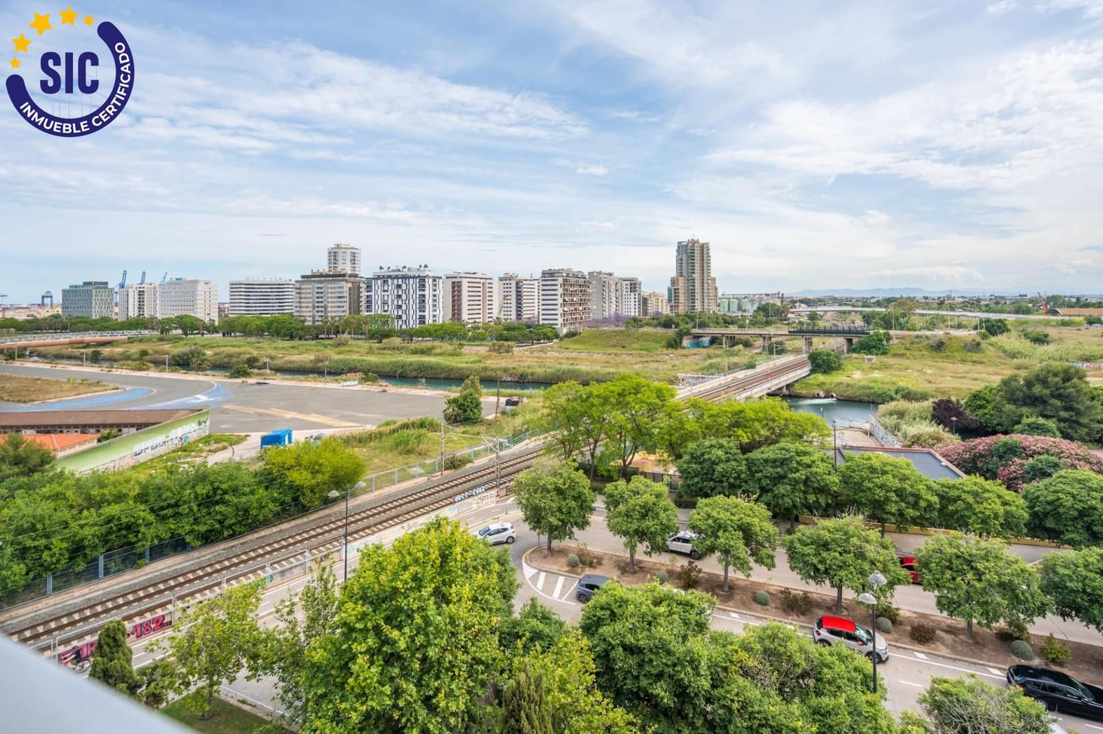 1 slaapkamer Studio te koop in Valencia stad met garage - € 249.000 (Ref: 9876588)