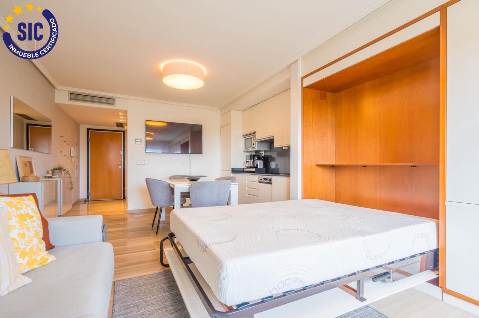 1 slaapkamer Studio te koop in Valencia stad met garage - € 249.000 (Ref: 9876588)
