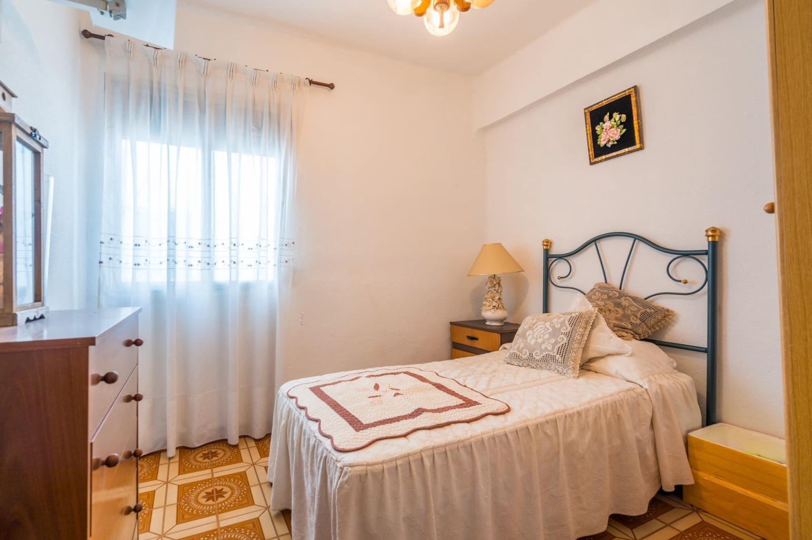 3 slaapkamer Appartement te koop in Valencia stad - € 168.000 (Ref: 9879002)