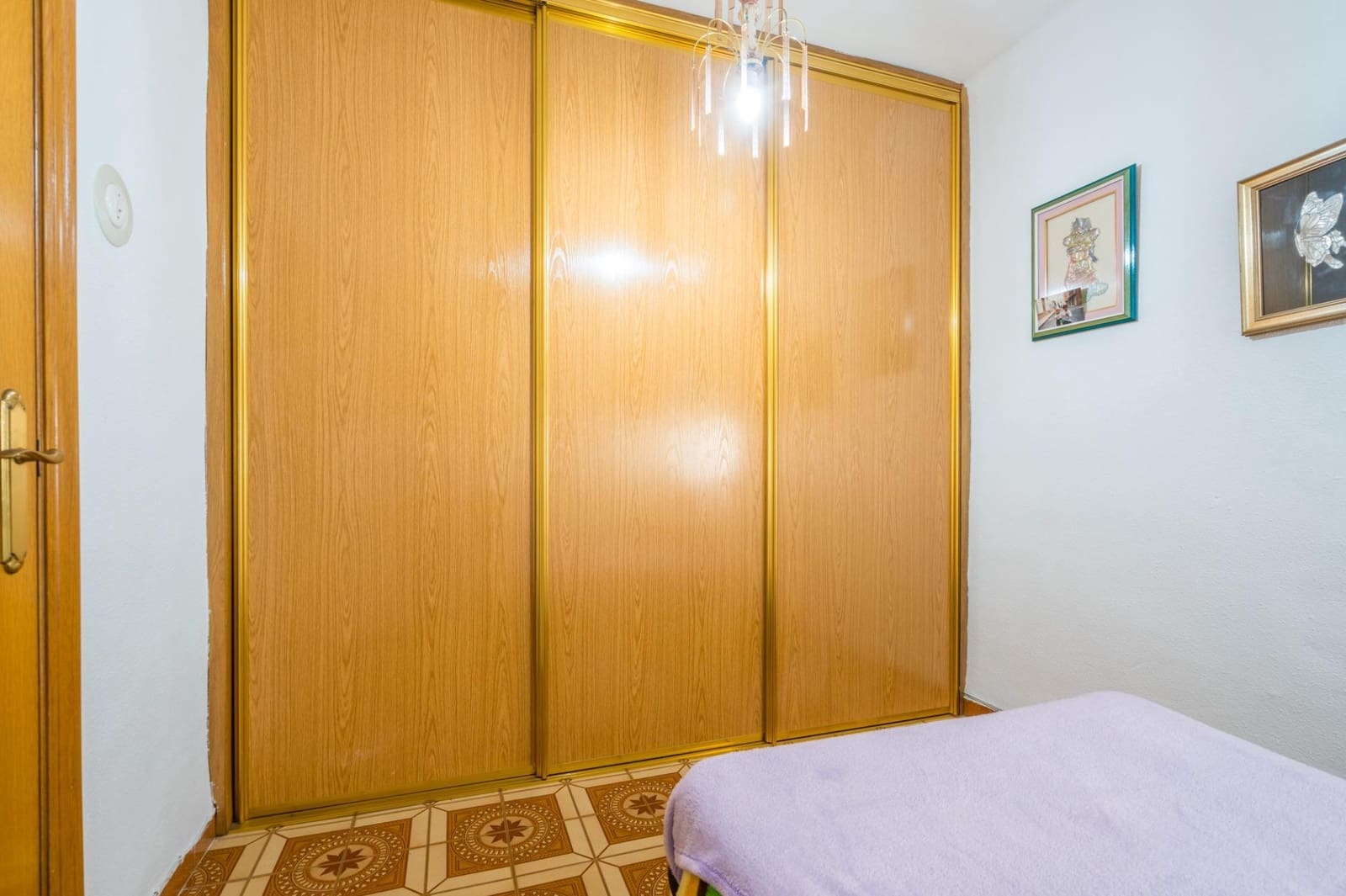 3 slaapkamer Appartement te koop in Valencia stad - € 168.000 (Ref: 9879002)