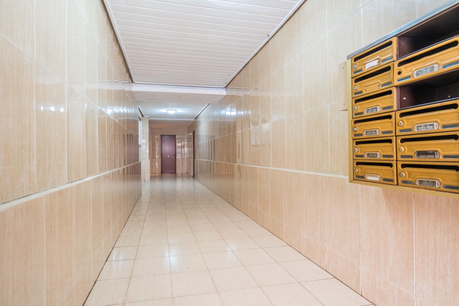3 slaapkamer Appartement te koop in Valencia stad - € 168.000 (Ref: 9879002)