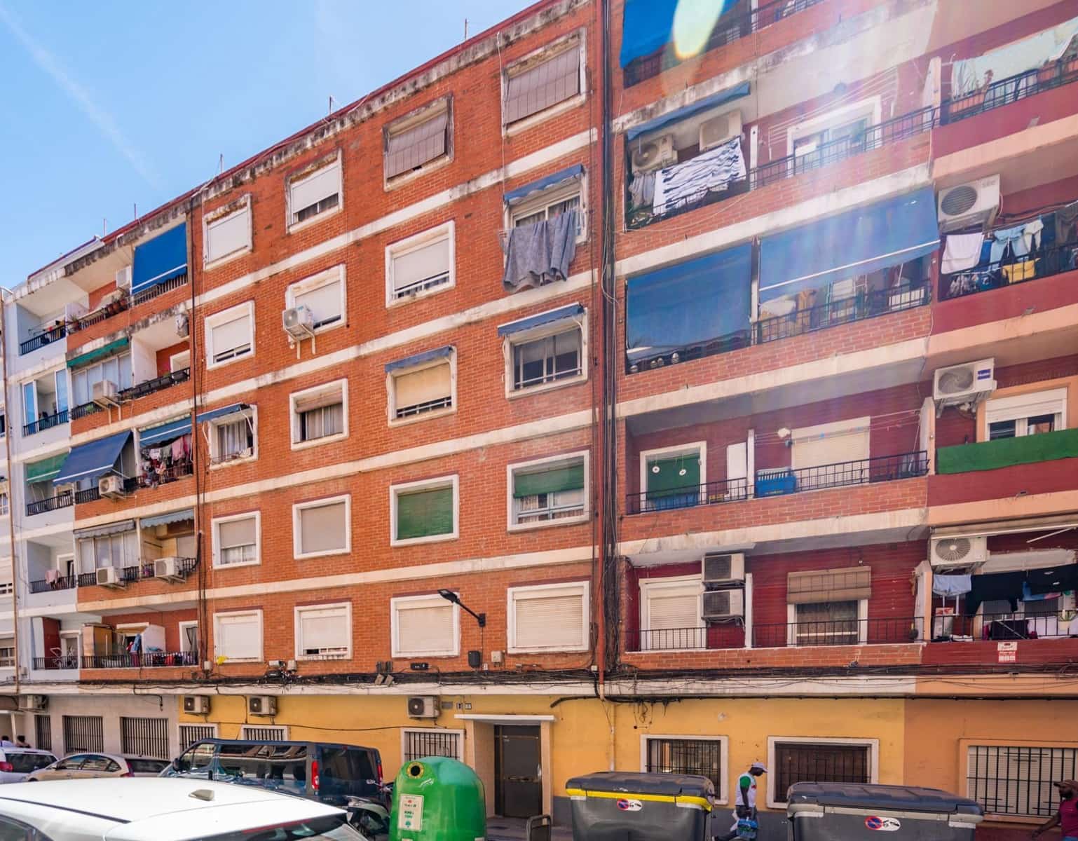 3 slaapkamer Appartement te koop in Valencia stad - € 168.000 (Ref: 9879002)