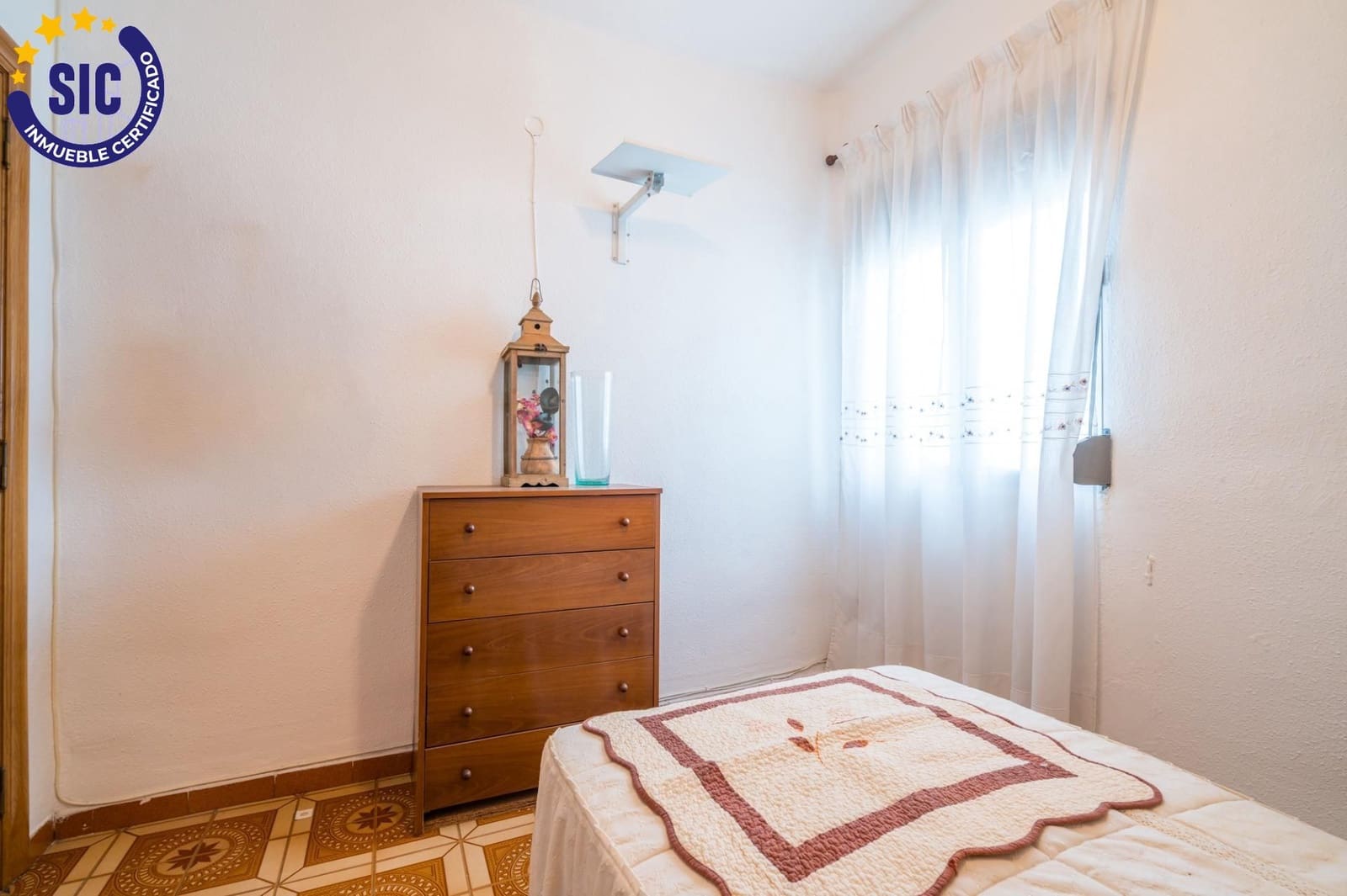 3 bedroom Apartment for sale in Valencia city - € 168,000 (Ref: 9879002)