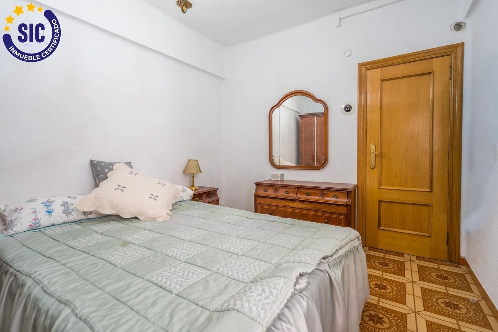 3 bedroom Apartment for sale in Valencia city - € 168,000 (Ref: 9879002)