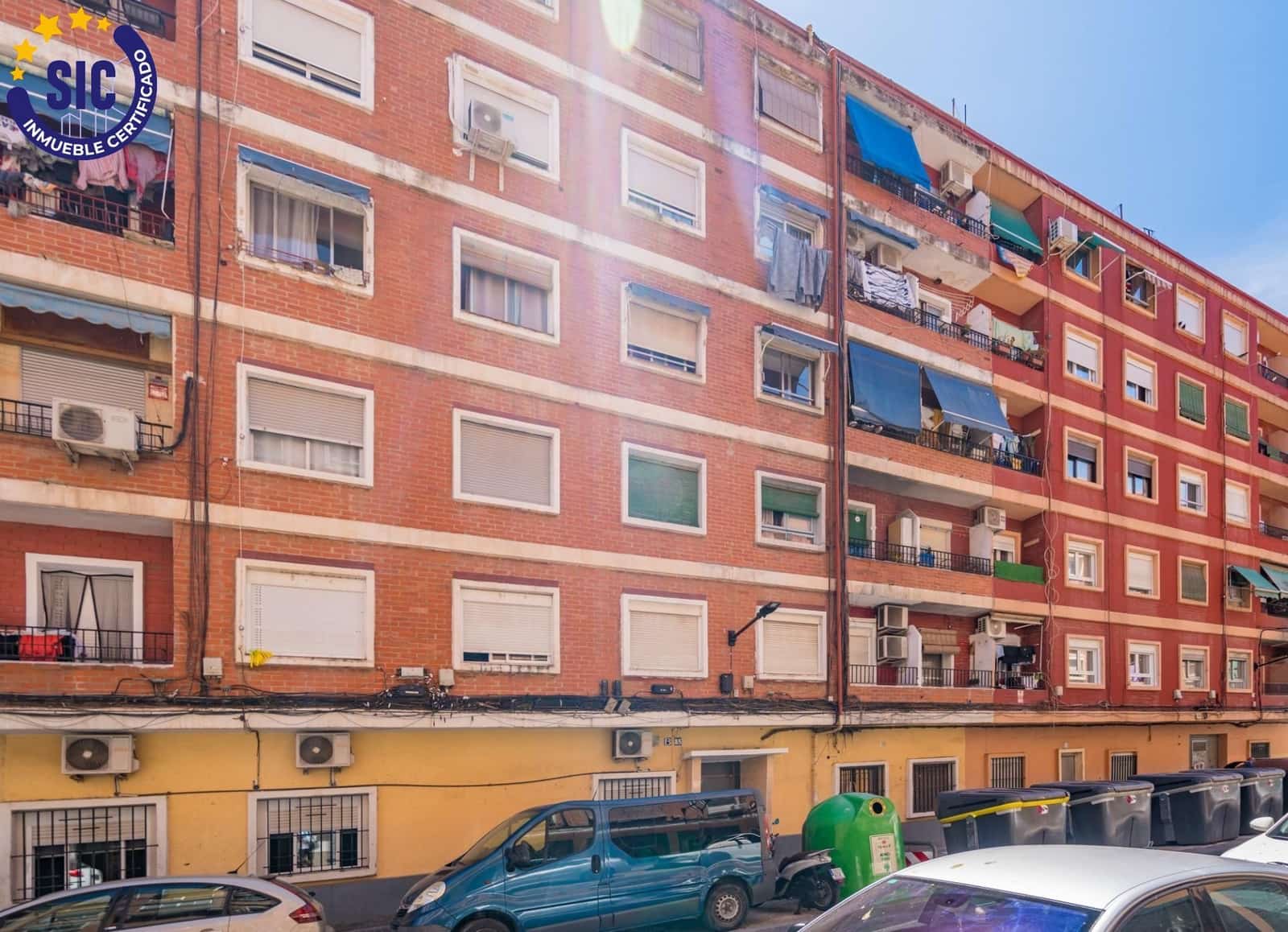 3 bedroom Apartment for sale in Valencia city - € 168,000 (Ref: 9879002)