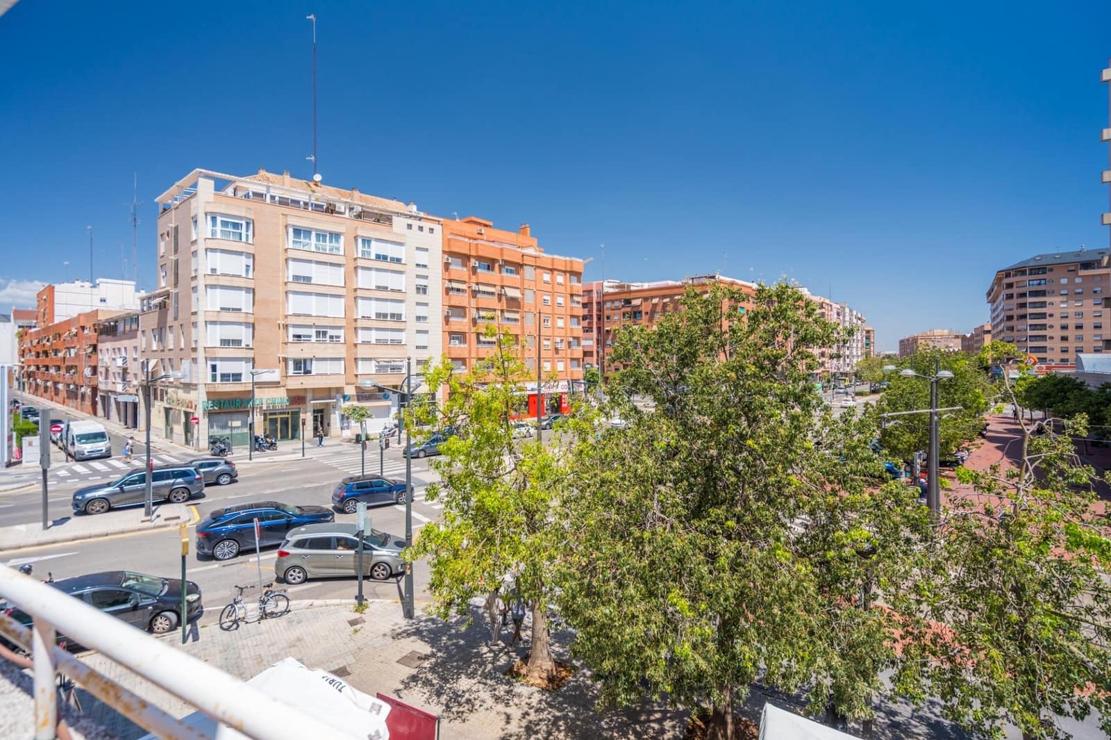 3 makuuhuone Asunto myytävänä paikassa Valencia kaupunki mukana uima-altaan - 600 000 € (Ref: 9884962)