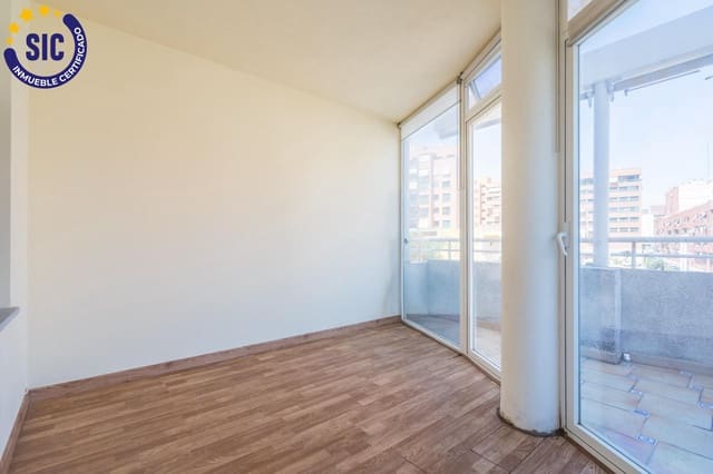 3 soveværelse Lejlighed til salg i Cabanyal-Canyamelar, Valencia by med swimmingpool - € 600.000 (Ref: 9884962)