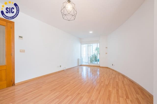3 slaapkamer Flat te koop in Cabanyal-Canyamelar, Valencia stad met zwembad - € 600.000 (Ref: 9884962)