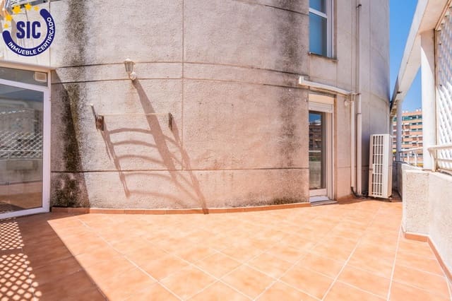 3 slaapkamer Flat te koop in Cabanyal-Canyamelar, Valencia stad met zwembad - € 600.000 (Ref: 9884962)