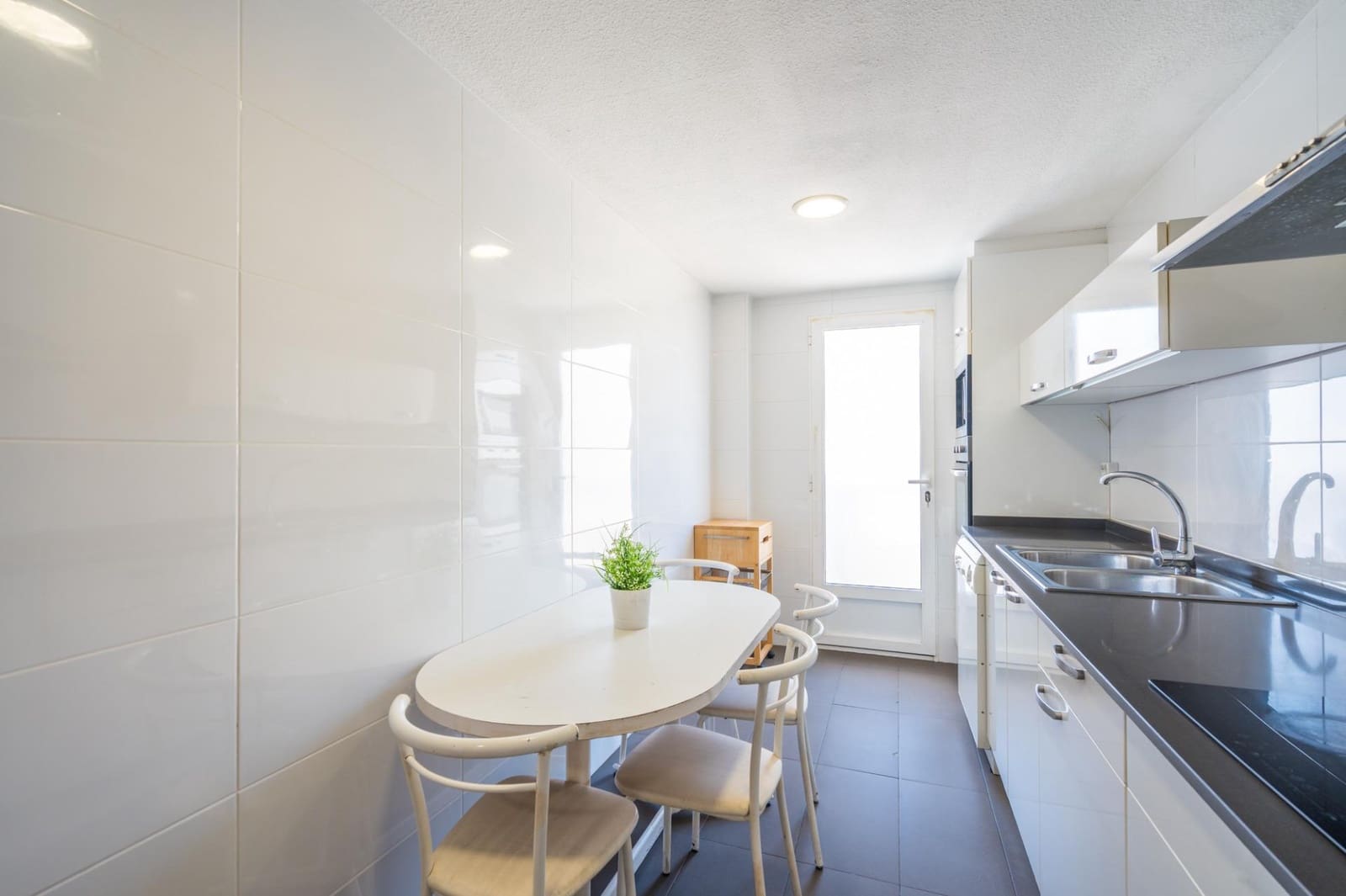 4 makuuhuone Asunto myytävänä paikassa Valencia kaupunki - 480 000 € (Ref: 9884963)