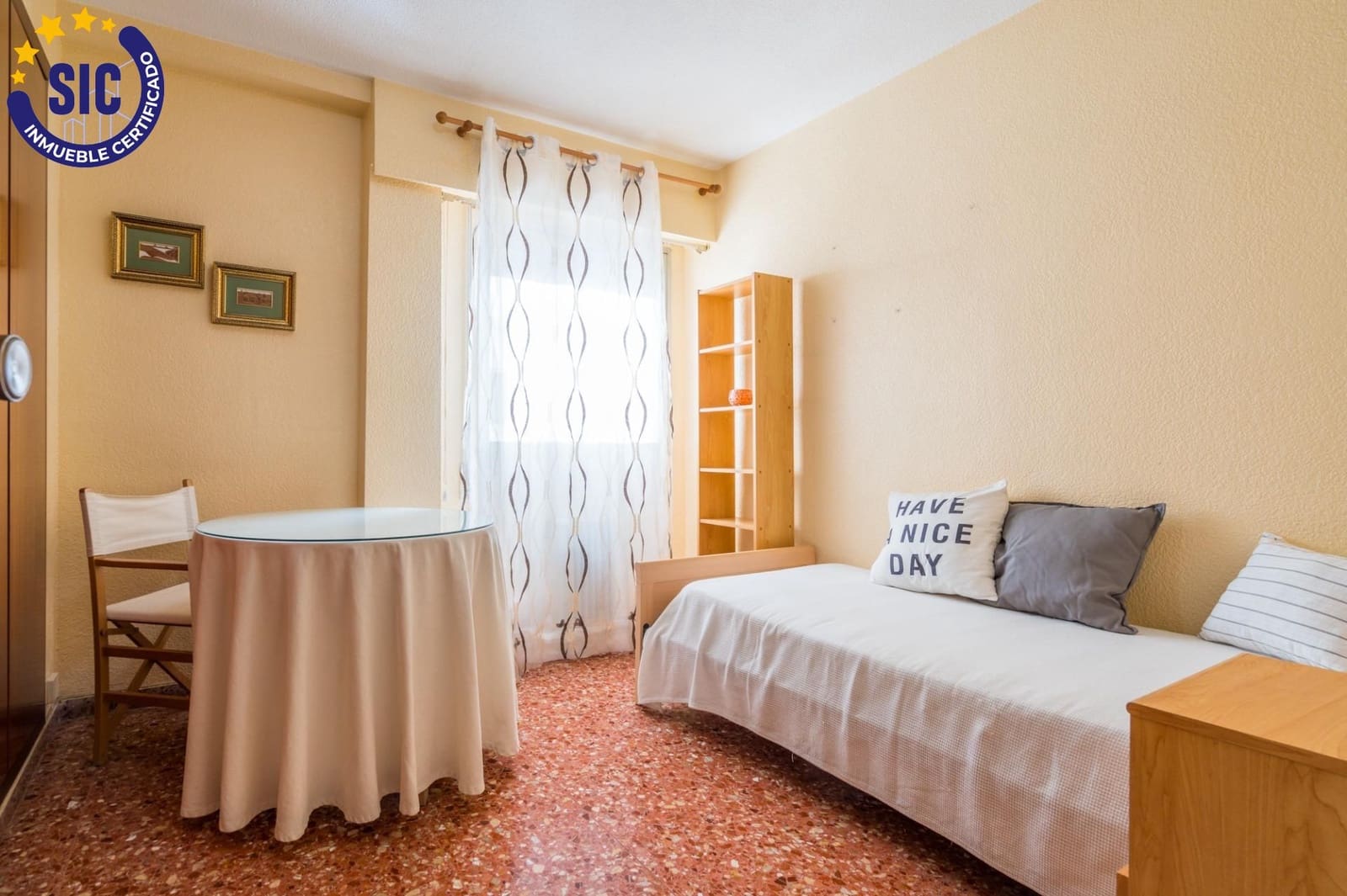 4 slaapkamer Flat te koop in Valencia stad - € 399.000 (Ref: 9884963)