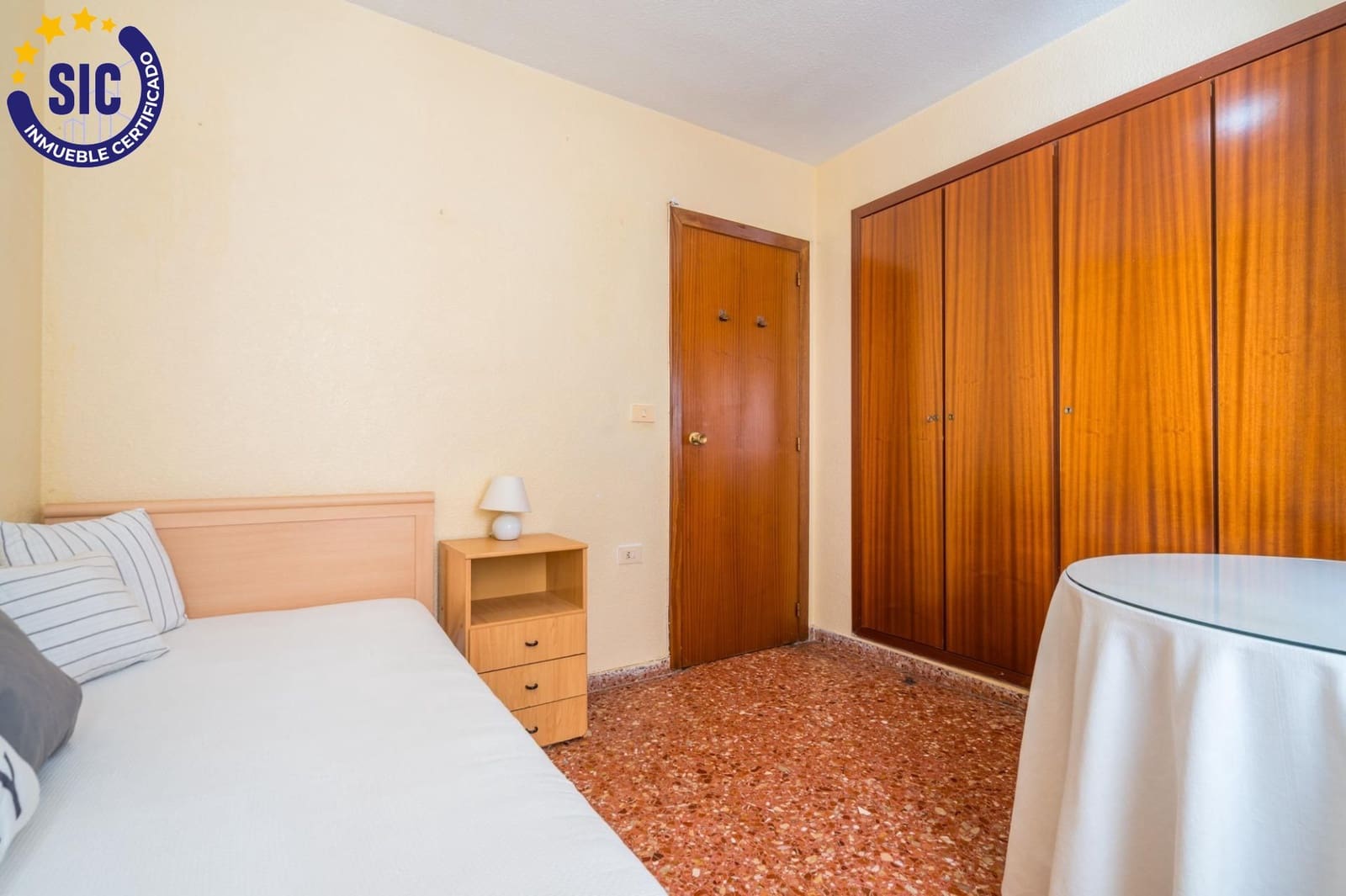 4 slaapkamer Flat te koop in Valencia stad - € 399.000 (Ref: 9884963)