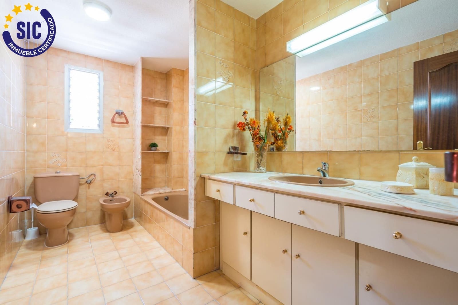 4 slaapkamer Flat te koop in Valencia stad - € 399.000 (Ref: 9884963)