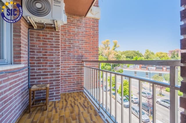 4 sovrum Lägenhet till salu i Aiora, Valencia stad - 350 000 € (Ref: 9884963)