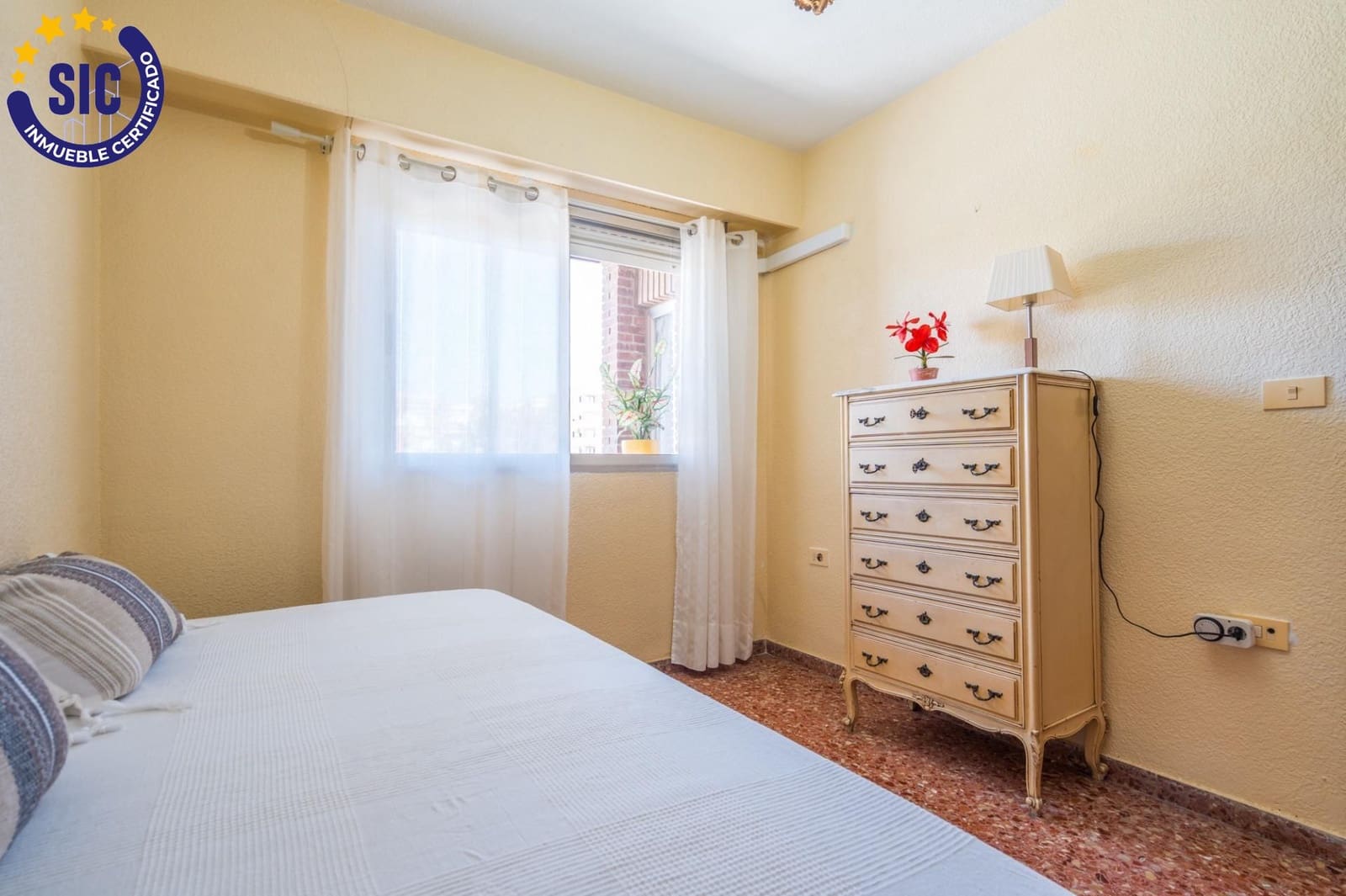 4 makuuhuone Asunto myytävänä paikassa Valencia kaupunki - 350 000 € (Ref: 9884963)